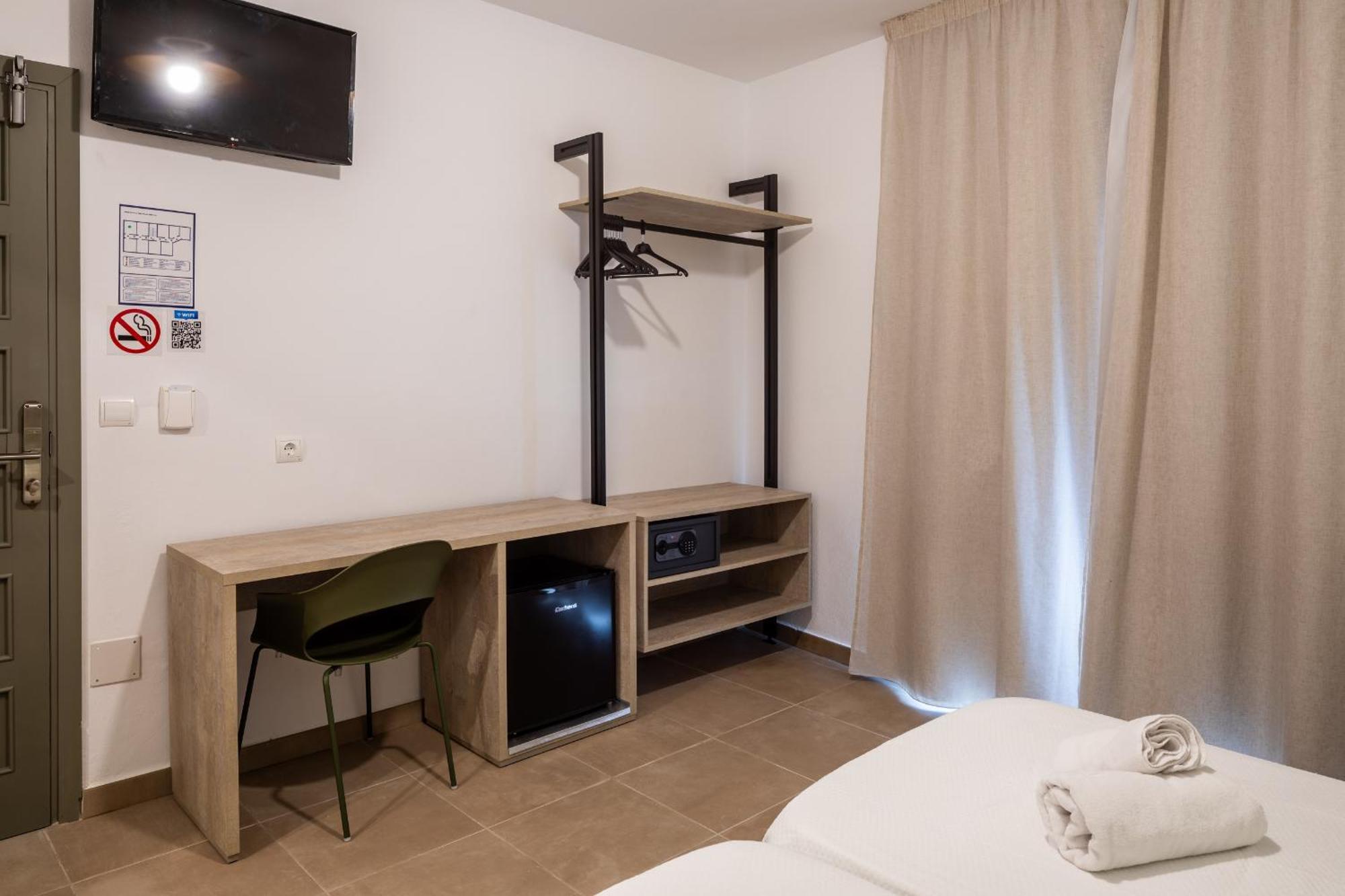 Hostal Alicante San Antonio  Exterior foto